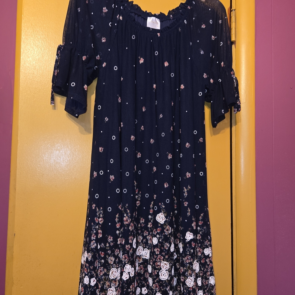 Siren Lily Navy and White Floral Midi Dress